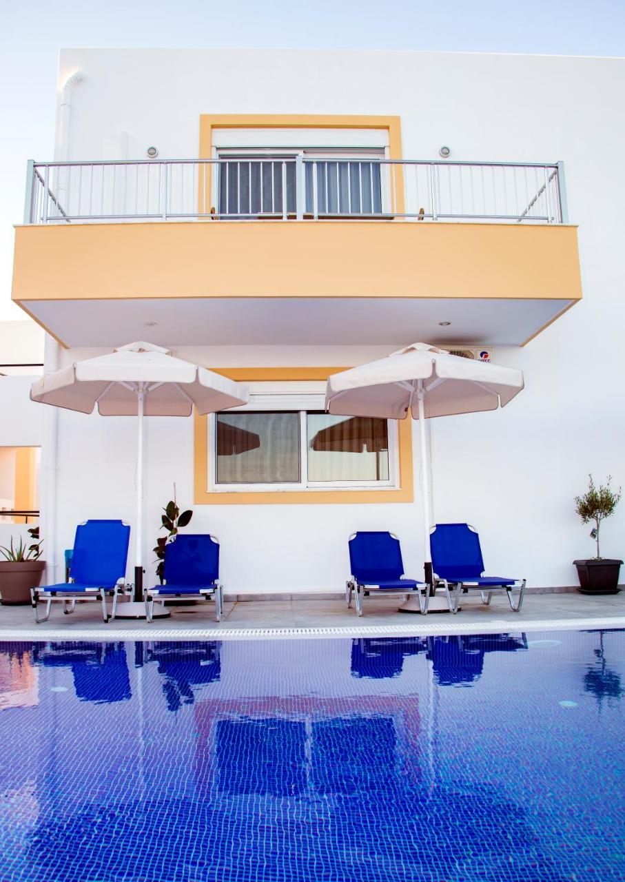 Gennadi Gardens Exclusive Apartments ภายนอก รูปภาพ