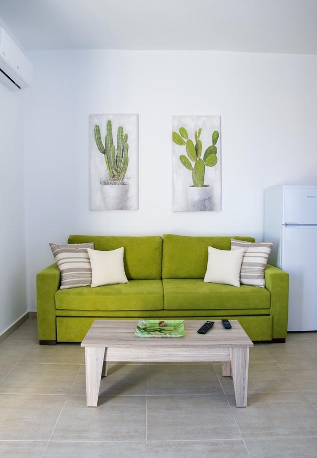 Gennadi Gardens Exclusive Apartments ภายนอก รูปภาพ