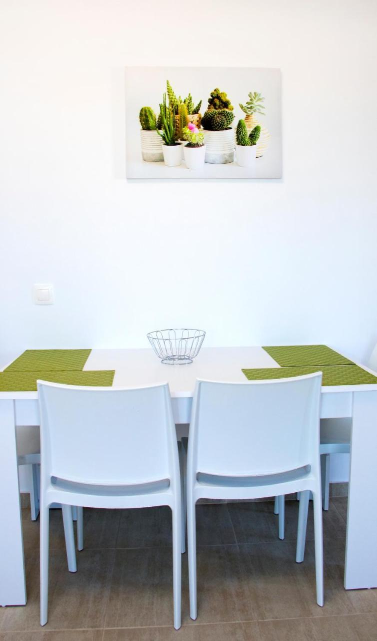 Gennadi Gardens Exclusive Apartments ภายนอก รูปภาพ